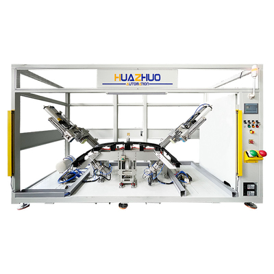 Automatische machine voor het perforeren van auto-bumpers met ultrasoon