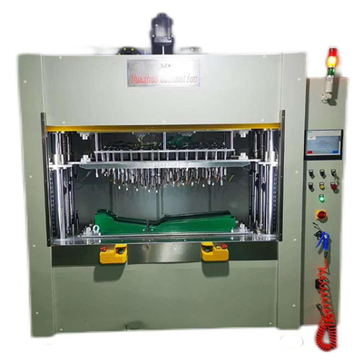1200mm2 de plastic Hete het Vastnagelen 50HZ Machine van het Plaatlassen voor het Comité van de Autodeur